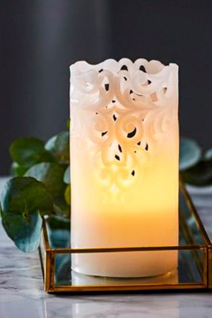 Электрическая восковая свеча КРУЖЕВНАЯ белая, тёплый белый LED-огонь мерцающий, таймер, 8х15 см, STAR trading