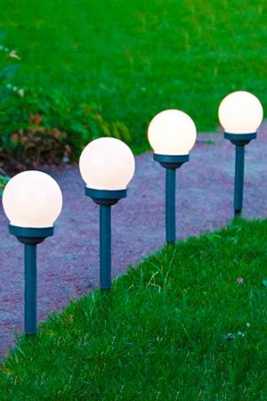 Комплект садовых светильников СЕЛЕНА (4 шт.), белые матовые, тёплые белые LED-лампы, солнечная батарея, 27х10 см, STAR trading