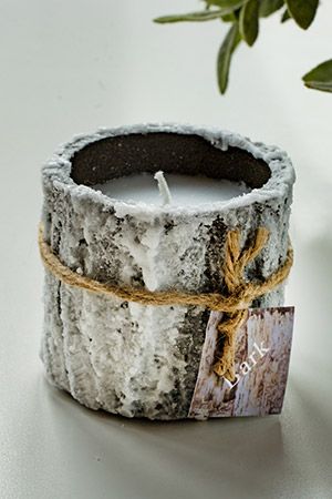 Дизайнерская свеча ЗАСНЕЖЕННЫЙ ПЕНЁК, белая, 8х7 см, Kaemingk