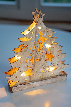 Новогодний светильник ЧУДО-ЁЛКА - СВЕЧИ, дерево, желтые LED-огни, 21х24 см, батарейки, Sigro