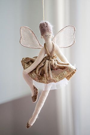 Кукла на ёлку ФЕЯ БАРХАТНОГО ТАНЦА  (Variation), текстиль, бежевая золотистая, 24 см, Due Esse Christmas