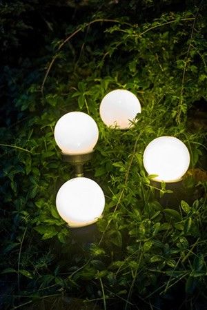 Набор садовых светильников на солнечной батарее ЛУННЫЕ ШАРИКИ, тёплые белые LED-огни, 4 шт., 10х27 см, Kaemingk (Lumineo)