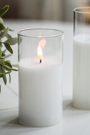Светодиодная восковая свеча ФЬЁГА в стеклянном стакане, белая, тёплый белый мерцающий LED-огонь, 'натуральный фитилёк', 7.5x15 см, таймер, батарейки, Kaemingk (Lumineo)