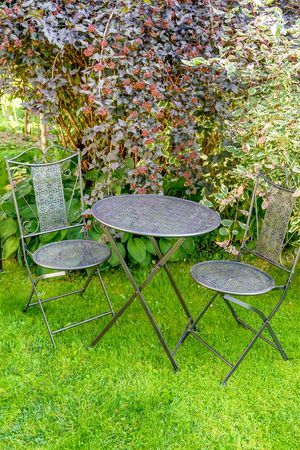 Комплект кованой садовой мебели БОРДЬЕ (стол и два стула), тёмно-коричневый, Boltze