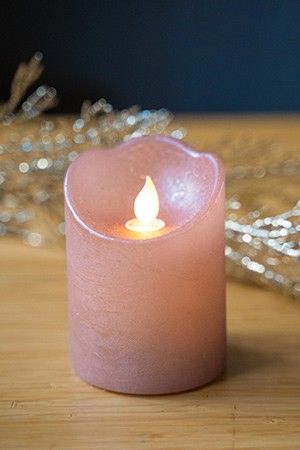 Светодиодная восковая свеча ПРАЗДНИЧНАЯ, розовая, тёплый белый LED-огонь колышущийся, 7.5х10 см, батарейки, Kaemingk (Lumineo)