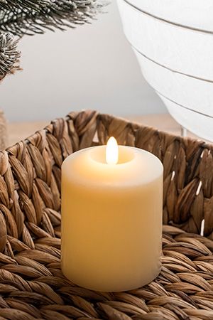 Светодиодная восковая свеча TIME OF LIGHT, белая, тёплый белый LED-огонь мерцающий, 'натуральный фитилёк', 7.5х11.5 см, таймер, Kaemingk (Lumineo)