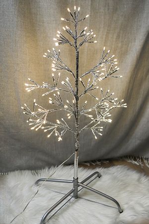 Светящаяся ёлка ВОЛШЕБНЫЕ КИСТОЧКИ мерцающая, серебряная, 230 тёплых белых LED-огней, 108 см, уличная, Kaemingk (Lumineo)