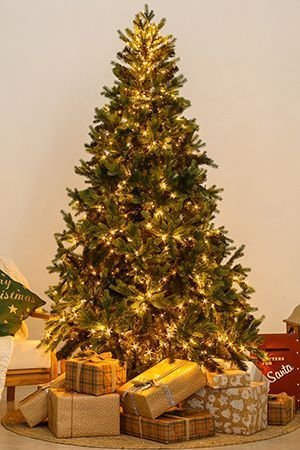 Искусственная ель с лампочками ГРАЦИО ПРЕМИУМ (хвоя - литая PE+PVC), зелёная, тёплые белые LED-лампы, 2.4 м, GREEN TREES