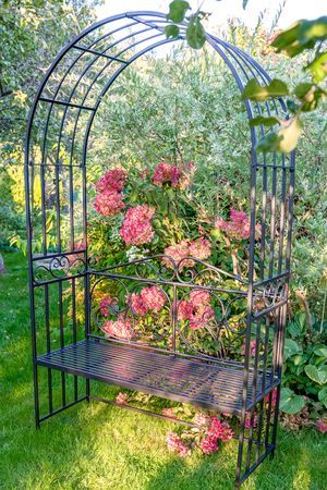 Кованая садовая арка БОРДЬЕ для цветов и вьющихся растений, металл, тёмно-коричневая, 125х46х205 см, Boltze