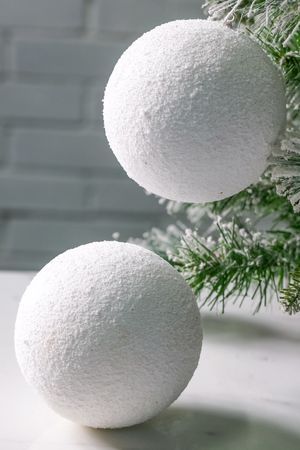 Набор искусственных снежков для декорирования УАЙТИ, 12 см, 2 шт., Koopman International