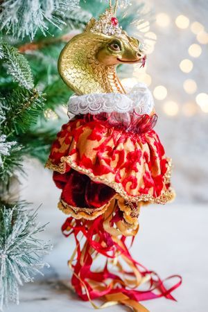 Ёлочная игрушка ЗМЕЯ ИНДИ, полистоун, текстиль, 41 см, Winter Deco